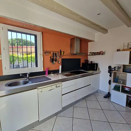 Avec Climatisation, Piscine Et Jardin Prive - Fr-1-387-230 *